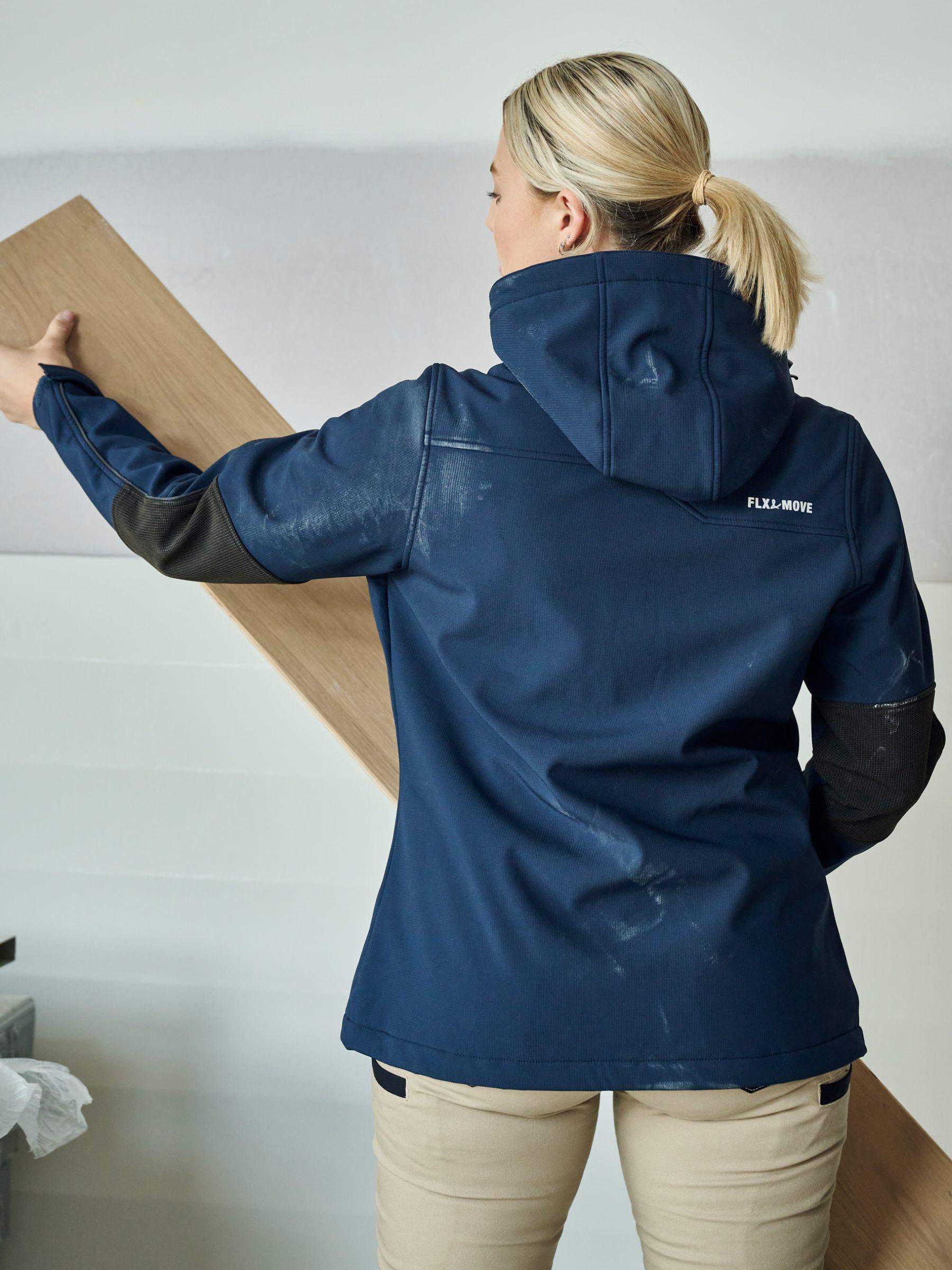 Women's Flx & Move™ soft shell jacket with zip off detachable hood